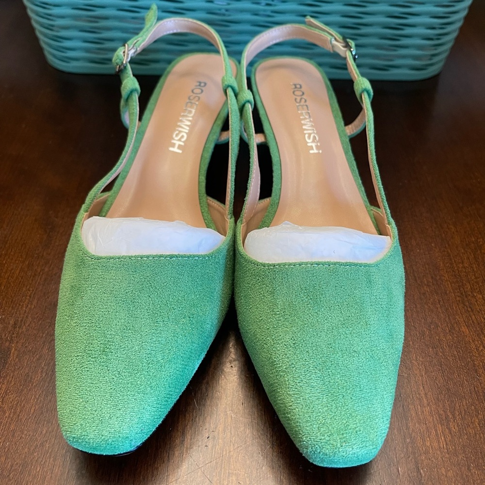 NWOT ROSERWISH Cute Square Toe Slingback Suede Comfortable Kitten Low Heel - Picture 2 of 7